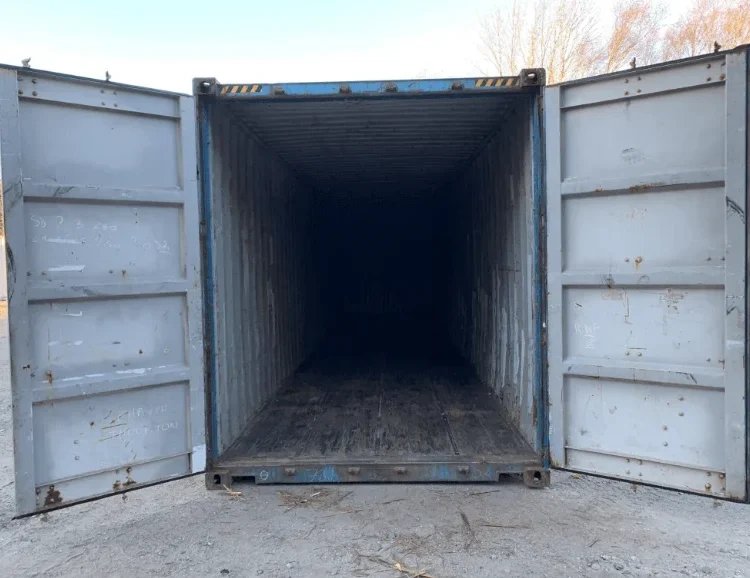 40 x 8 x 9.5 High Cube used shipping container